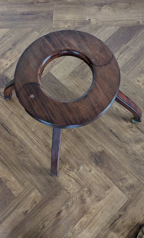 AN ARTICULATED MAHOGANY BABY STROLLER INTHE GEORGAIN STYLE - ADDITIONAL PHOTO 3