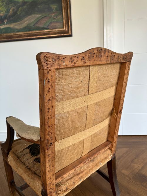 A GEORGE III WALNUT RAEBURN ARMCHAIR C1770 PROBABLY SCOTTISH - ADDITIONAL PHOTO 5