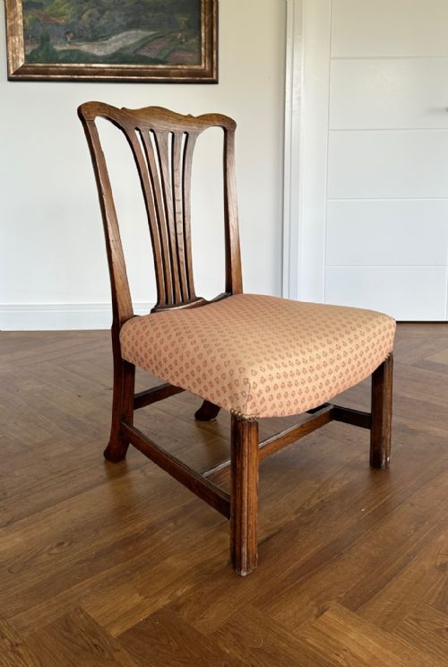 A VERY RARE GEORGE III ELM LOW CHAIR EDINBURGH 1770S - ADDITIONAL PHOTO 3