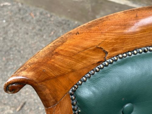 A PAIR WILLIAM IV MAHOGANY CURRICLE LIBRARY CHAIRS IN THE MANNER OF GILLOWS 1830S - ADDITIONAL PHOTO 4
