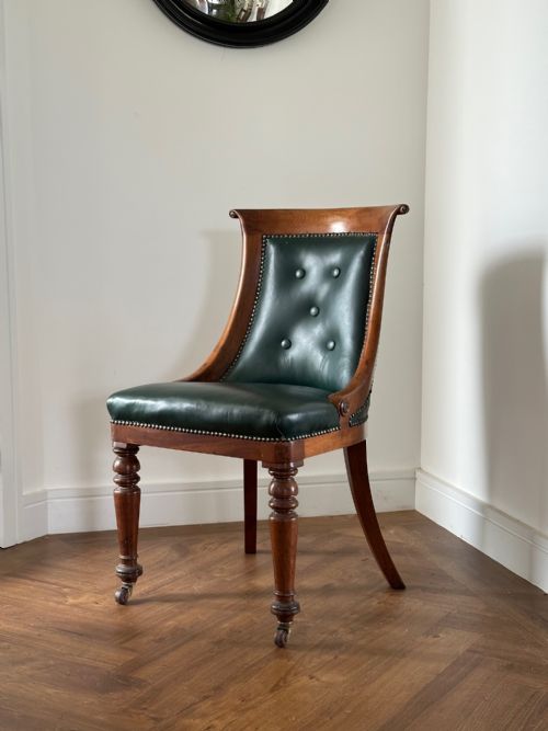 A PAIR WILLIAM IV MAHOGANY CURRICLE LIBRARY CHAIRS IN THE MANNER OF GILLOWS 1830S - ADDITIONAL PHOTO 1