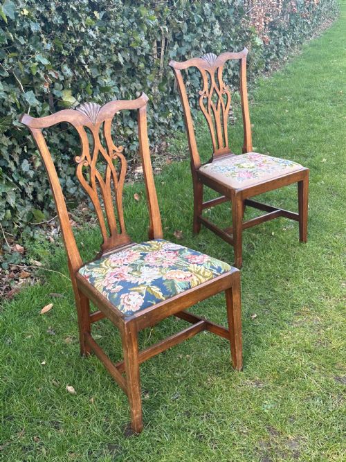 william wheeler of arncroach a pair of mahogany 'clam shell' chairs first quarter 20th century - CATEGORY: ANTIQUE CHAIRS - DATED 1910