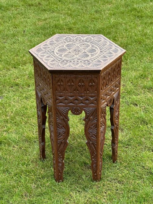 A RARE SCOTTISH CHIPCARVED OAK TABLE BY MCIVOR AND ALLAN CASTELTOWN CAITHNESS C1900 - ADDITIONAL PHOTO 12