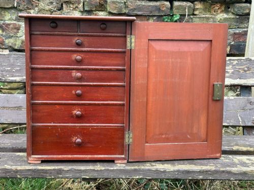 AN EDWARDIAN MAHOGANY COLLECTOR'S TABLE TOP CABINET - ADDITIONAL PHOTO 5