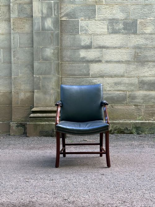 A SCOTTISH MAHOGANY COCKPEN LIBRARY CHAIR BY WHYTOCK REID OF EDINBURGH - ADDITIONAL PHOTO 3