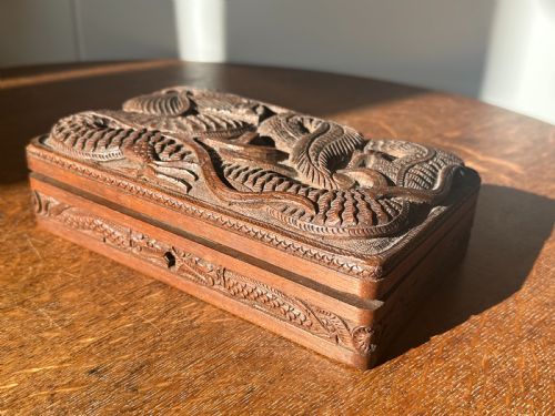 AN ANGLOINDIAN CARVED WALNUT CIGARCIGARETTE BOX KASHMIR LATE 19TH CENTURY - ADDITIONAL PHOTO 2