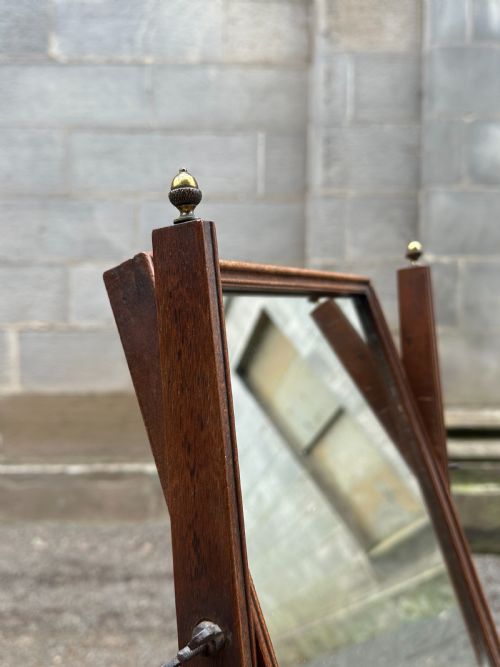 A SMALL GEORGE III CARVED MAHOGANY DRESSING MIRROR SECOND HALF 18TH CENTURY - ADDITIONAL PHOTO 6