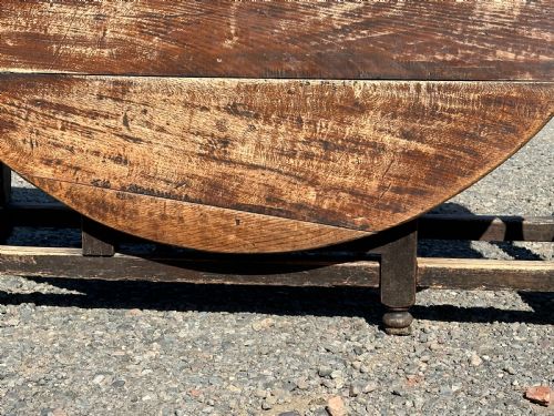 A LARGE CHARLES II OAK GATELEG TABLE POSSIBLY SCOTTISH FINAL QUARTER 17TH CENTURY - ADDITIONAL PHOTO 4
