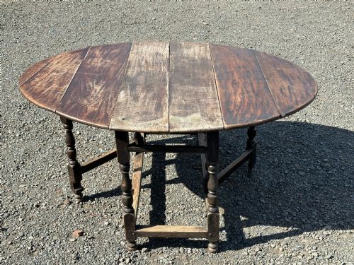 a large charles ii oak gateleg table possibly scottish final quarter 17th century - CATEGORY: ANTIQUE TABLES - DATED 17TH CENTURY