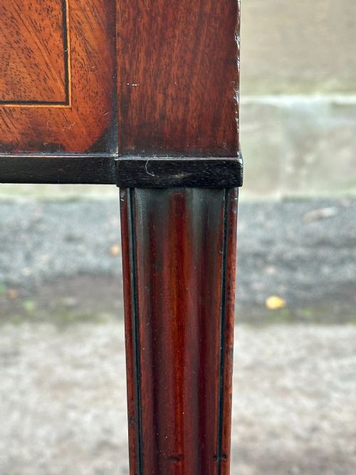 A GEORGE III MAHOGANY SIDE TABLE PROBABLY SCOTTISH 1770'S - ADDITIONAL PHOTO 3