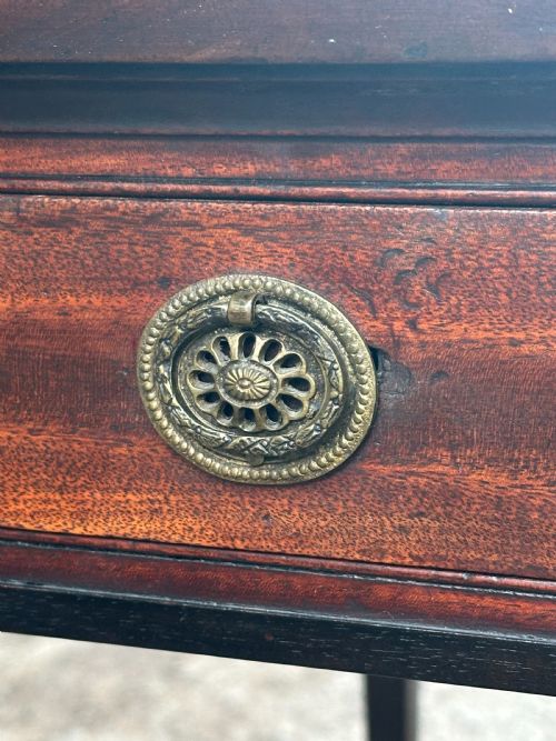 A GEORGE III MAHOGANY SIDE TABLE PROBABLY SCOTTISH 1770'S - ADDITIONAL PHOTO 4