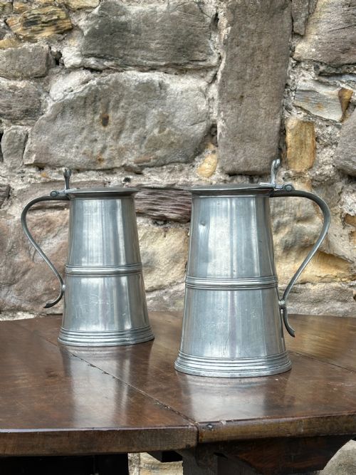 a pair of scottish george iii pewter flatlidded flagons c1800 - CATEGORY: ANTIQUE METAL - DATED 18TH CENTURY