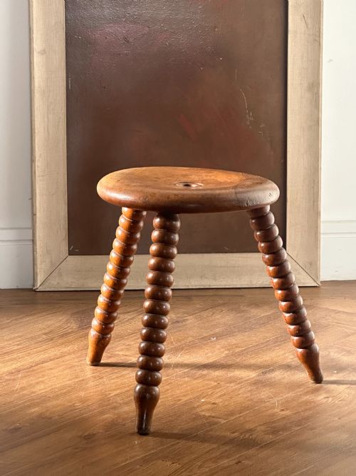 A SCOTTISH 19TH CENTURY SOLID BIRCH STOOL - ADDITIONAL PHOTO 3