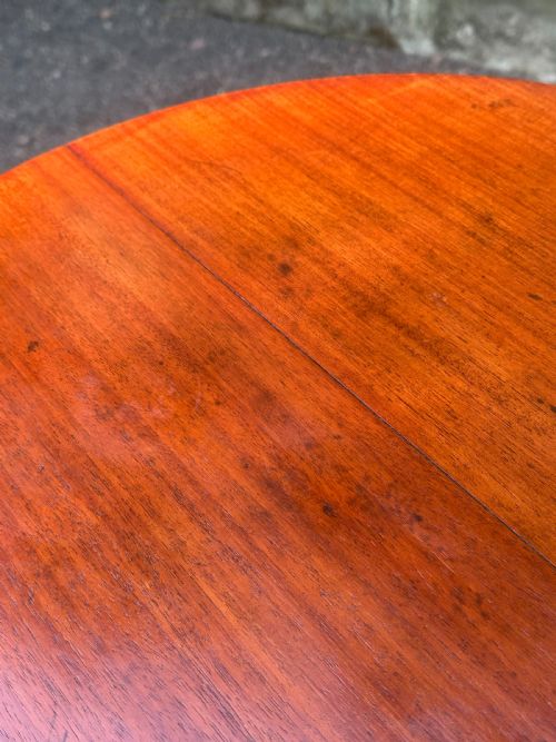 A RARE VICTORIAN MAHOGANY DOMINO TABLE FOURTH QUARTER 19TH CENTURY - ADDITIONAL PHOTO 3