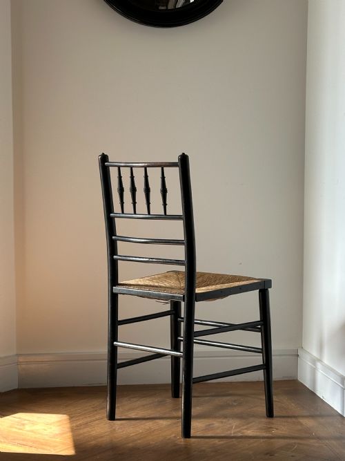 ATTRIBUTED TO PHILIP SPEAKMAN WEBB 18321915 A SUSSEX CHAIR MADE BY MORRIS CO PROBABLY LATE 19TH CENTURY - ADDITIONAL PHOTO 4