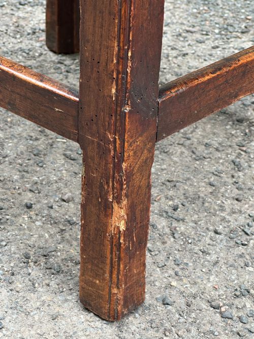 A SCOTTISH GEORGE III ELM STOOL - ADDITIONAL PHOTO 5