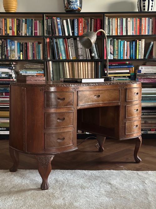 AN ANGLO INDIAN SOLID WALNUT KIDNEYSHAPED DESK POSSIBLY KASHMIR 1920'S - ADDITIONAL PHOTO 8