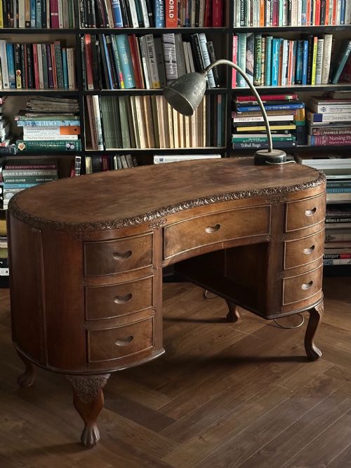 AN ANGLO INDIAN SOLID WALNUT KIDNEYSHAPED DESK POSSIBLY KASHMIR 1920'S - ADDITIONAL PHOTO 11