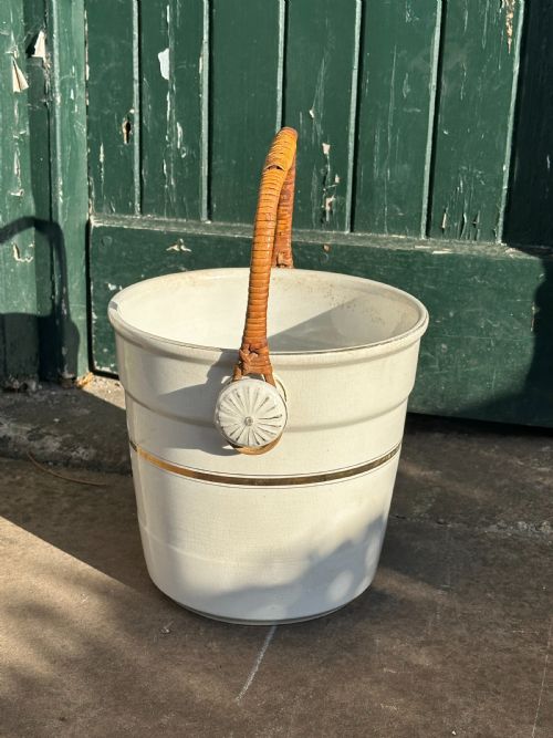 A 19TH CENTURY CERAMIC SLOP BUCKET - ADDITIONAL PHOTO 3