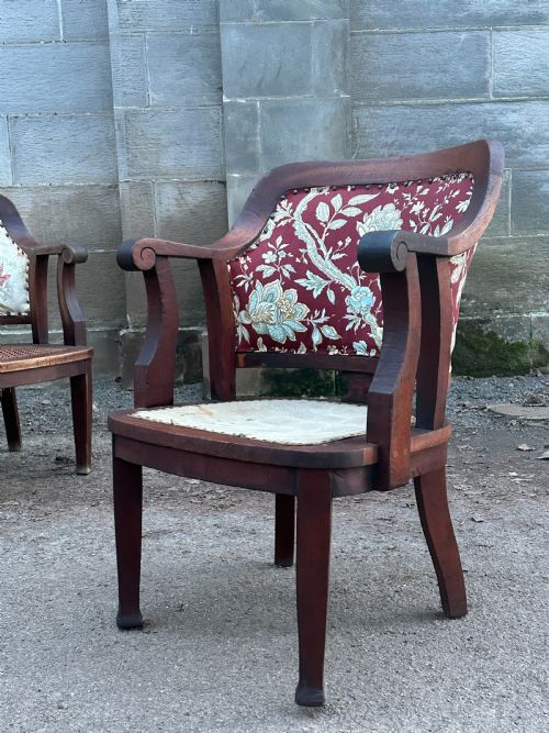 A PAIR OF SOUTH AFRICAN CAPE STINKWOOD ARMCHAIRS C1910 - ADDITIONAL PHOTO 1