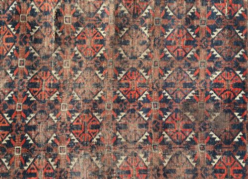 A FINE ANTIQUE NORTH WEST PERSIAN RUG - ADDITIONAL PHOTO 2