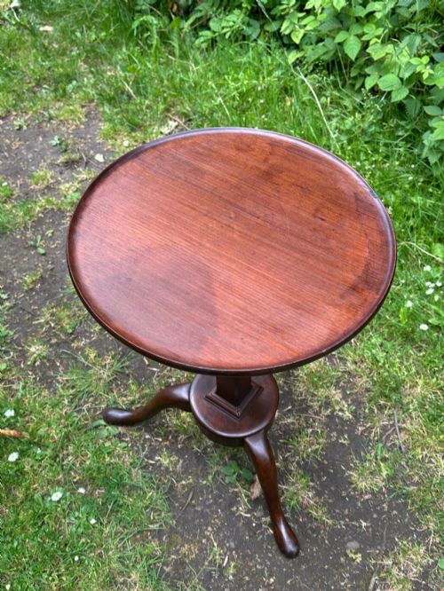 AN UNUSUAL GEORGE II MAHOGANY TELESCOPIC TRIPOD TABLE CANDLESTAND C1740 - ADDITIONAL PHOTO 2
