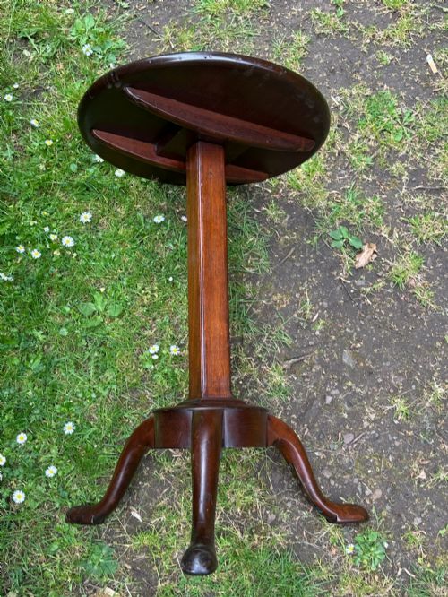 AN UNUSUAL GEORGE II MAHOGANY TELESCOPIC TRIPOD TABLE CANDLESTAND C1740 - ADDITIONAL PHOTO 4
