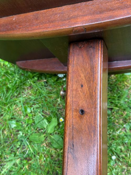 AN UNUSUAL GEORGE II MAHOGANY TELESCOPIC TRIPOD TABLE CANDLESTAND C1740 - ADDITIONAL PHOTO 6