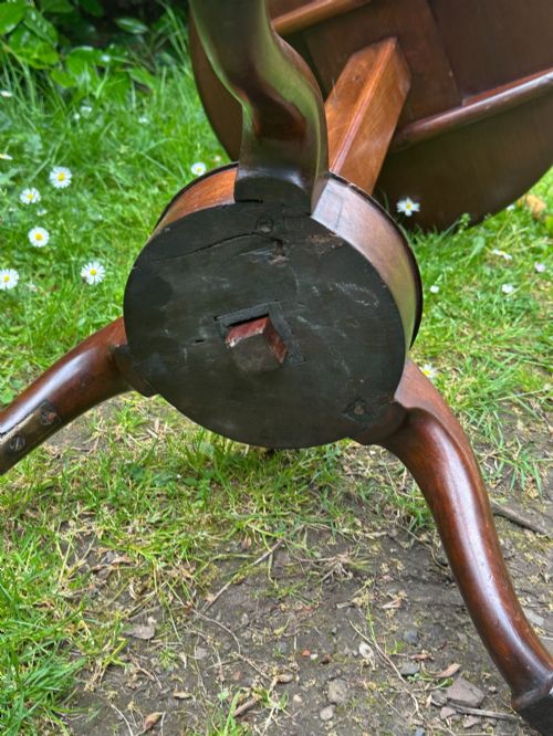 AN UNUSUAL GEORGE II MAHOGANY TELESCOPIC TRIPOD TABLE CANDLESTAND C1740 - ADDITIONAL PHOTO 7