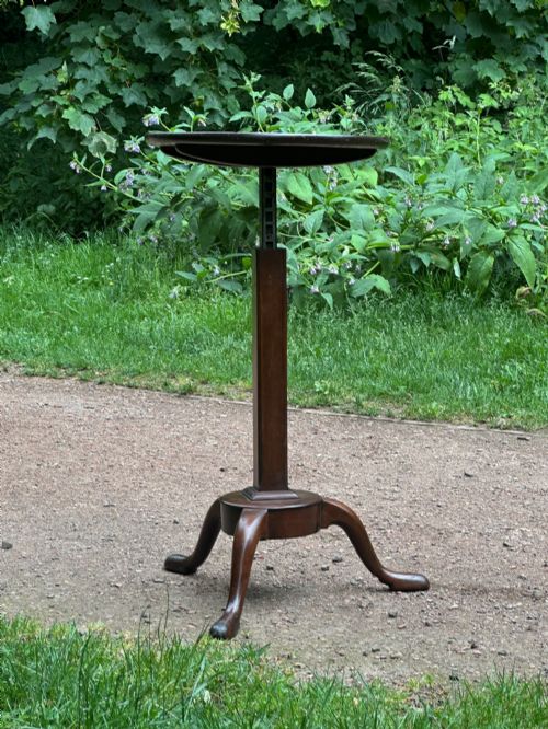 an unusual george ii mahogany telescopic tripod table candlestand c1740 - CATEGORY: ANTIQUE FURNITURE - DATED 18TH CENTURY