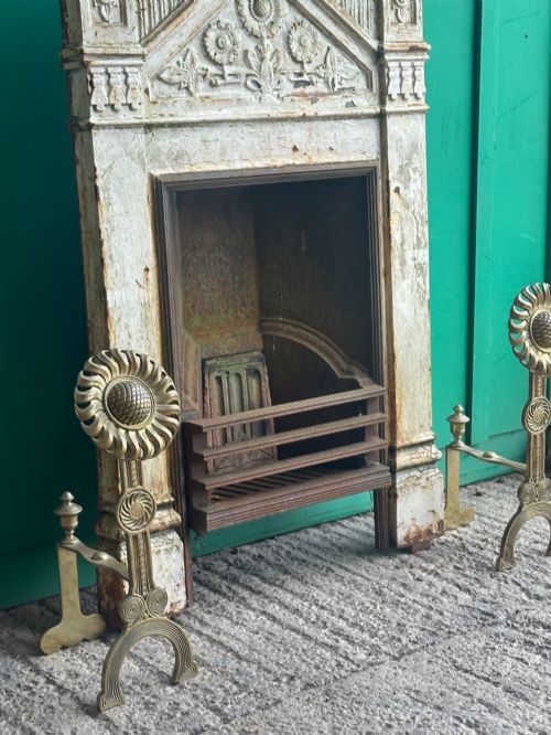 IN THE MANNER OF THOMAS JECKYLL PROBABLY MANUFACTURED BY WILLIAM TONKS A PAIR OF CAST BRASS SUNFLOWER ANDIRONS C1880 - ADDITIONAL PHOTO 2