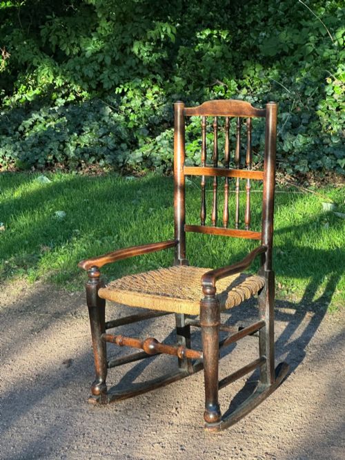 A SMALL GEORGE III ELM AND ASH ROCKING CHAIR LANCASHIRECHESHIRE - ADDITIONAL PHOTO 2