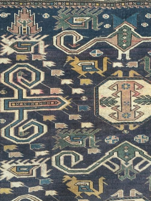 AN ANTIQUE SHIRVAN RUG EAST CAUCASUS FIRST QUARTER 20TH CENTURY - ADDITIONAL PHOTO 6