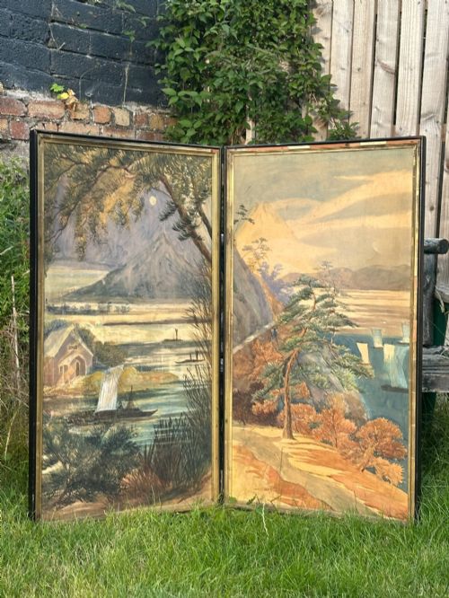 A LATE 19TH CENTURY HANDPAINTED JAPANESE DOUBLE SIDED SCREEN INCORPORATING FOUR SEPARATE CANVAS PANELS