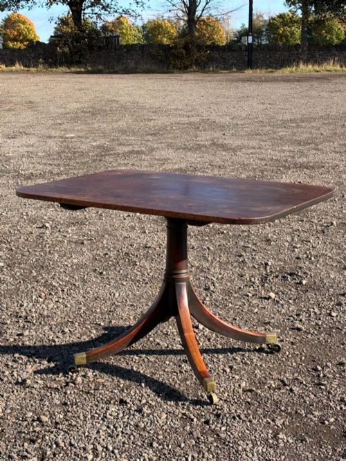 A Late George III Mahogany Snap-top Pedestal Dining Table C.1800