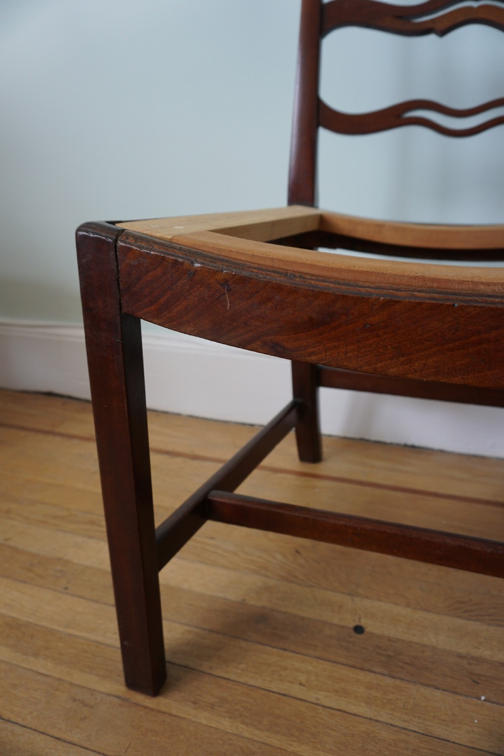 A fine Scottish George III mahogany 'fiddle-back' side chair attributed to William Hamilton c.1770 View VI
