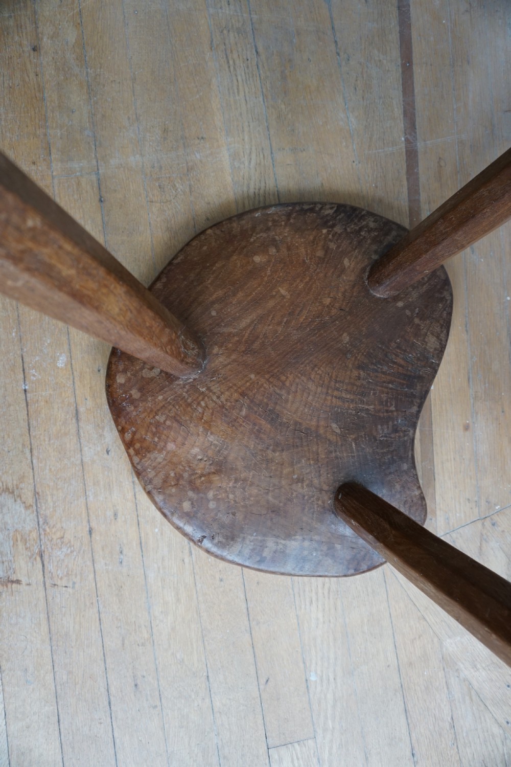 Robert 'Mouseman' Thompson (1876-1955): A rare oak Cow stool, made in the 1930s View IV