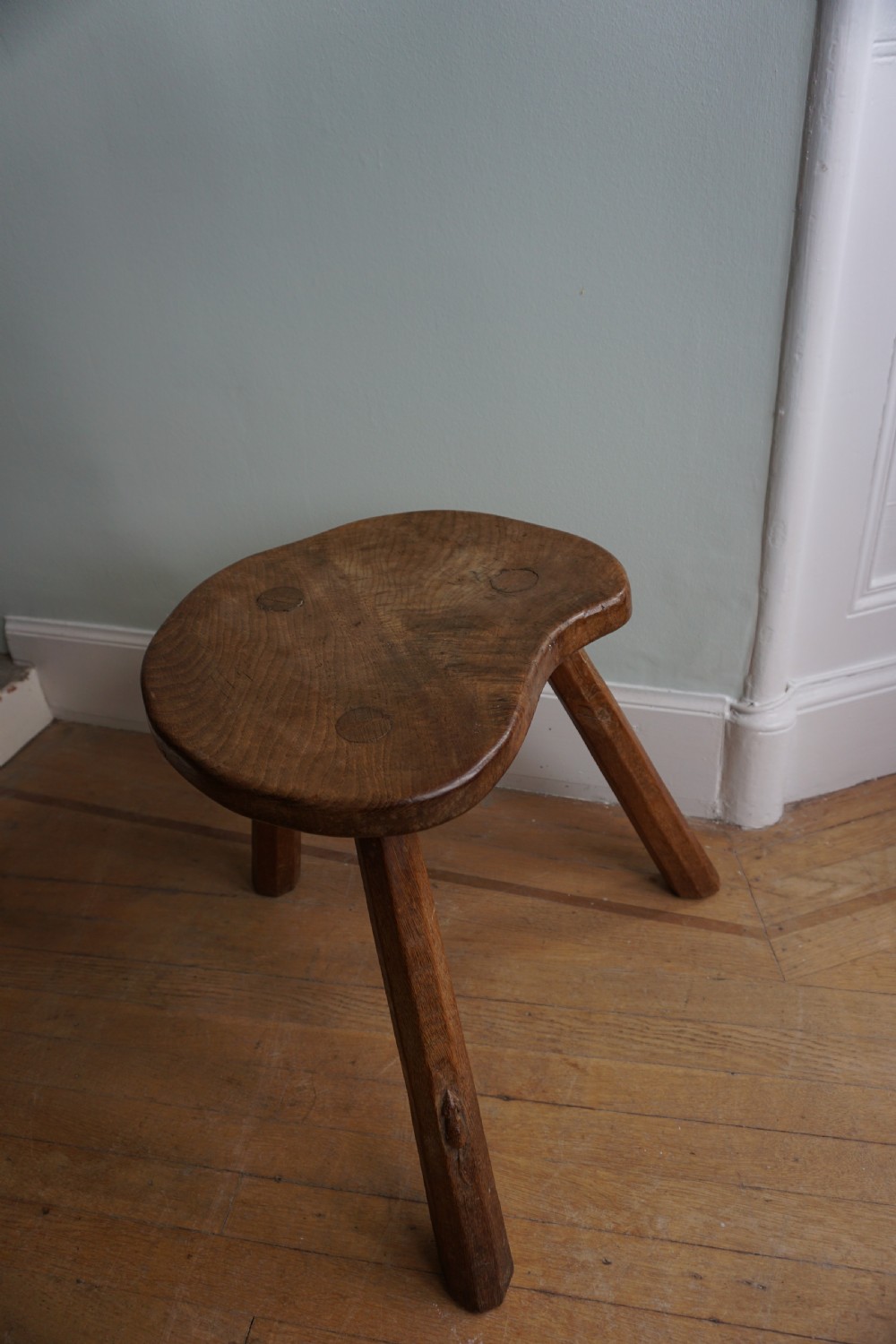 Robert 'Mouseman' Thompson (1876-1955): A rare oak Cow stool, made in the 1930s View VIII