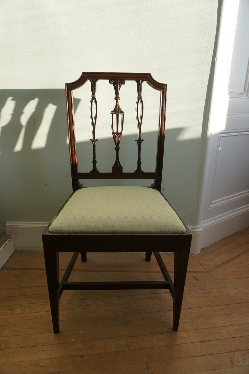 A fine George III carved mahogany side chair in the Sheraton style c.1790