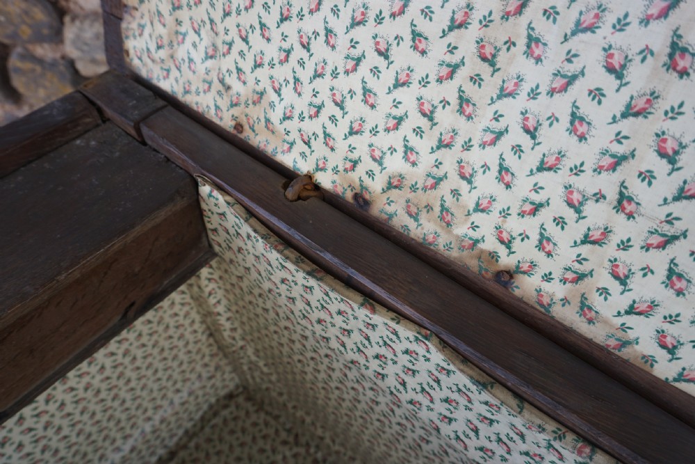 An English Civil War Period oak joined coffer c.1630-1650, Somerset, West Country View VIII