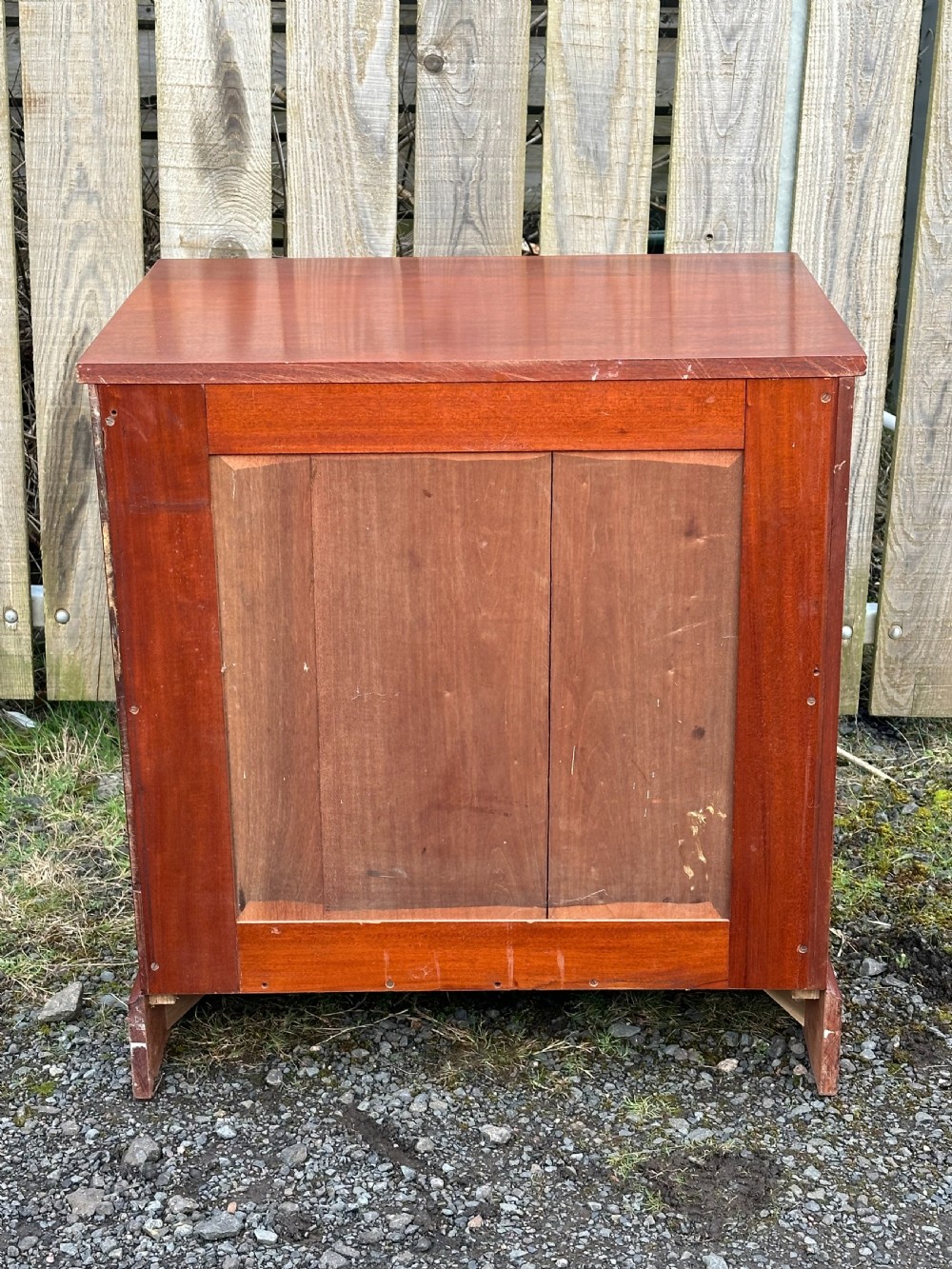 A small 19th century walnut chest of drawers, probably London made, c.1870 View III