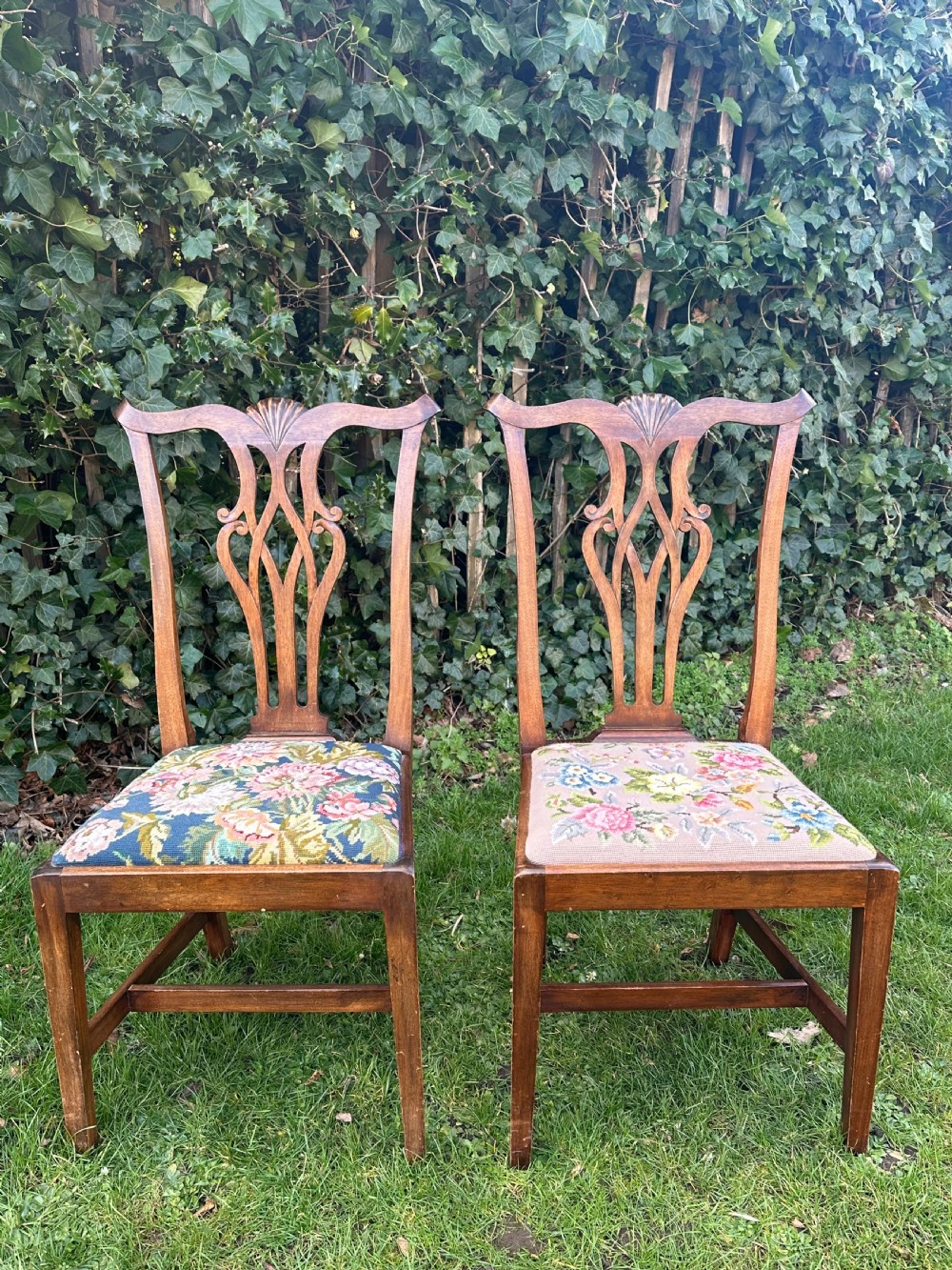 William Wheeler of Arncroach, A pair of mahogany 'Clam Shell' chairs, first quarter 20th century View IV