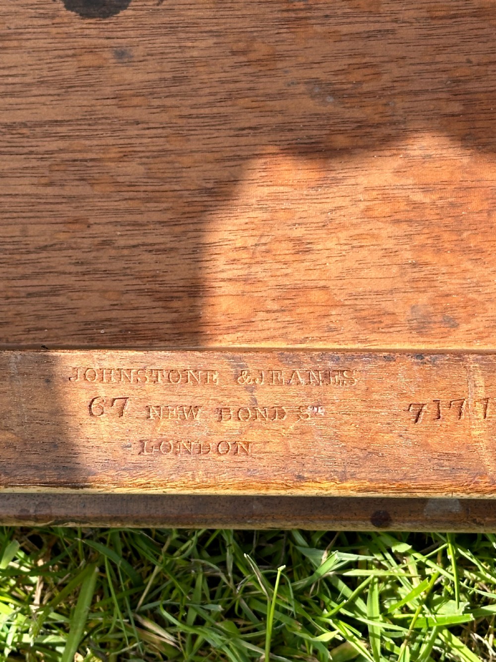A rare walnut Antiquarian centre table by Johnstone & Jeanes, 67 New Bond Street, London, c.1840 View VI