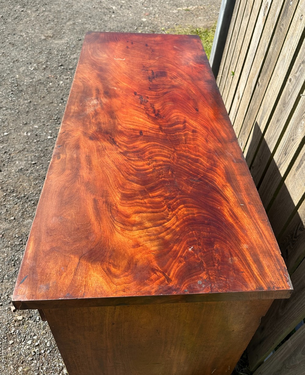 A very rare Scottish mahogany chest of drawers by William Deans of Melrose, c.1835 View IV