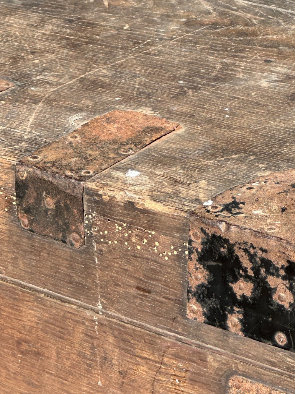 A large mid-19th century oak and iron bound silver chest made for Lt. Colonel Thomas Ogilvy, 2nd Life Guards View V