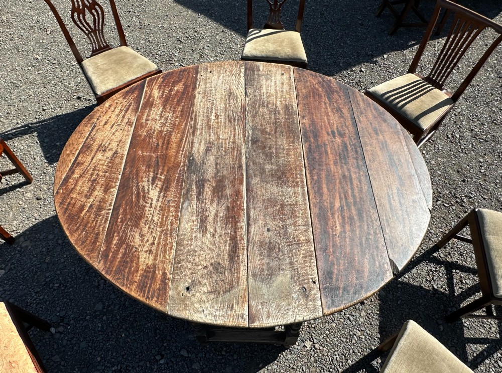 A large Charles II oak gateleg table, possibly Scottish, final quarter 17th century View III
