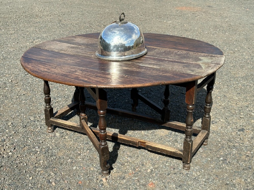 A large Charles II oak gateleg table, possibly Scottish, final quarter 17th century View VI