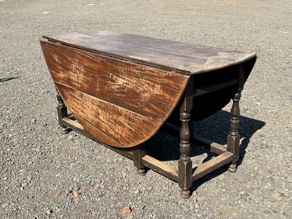 A large Charles II oak gateleg table, possibly Scottish, final quarter 17th century View VII