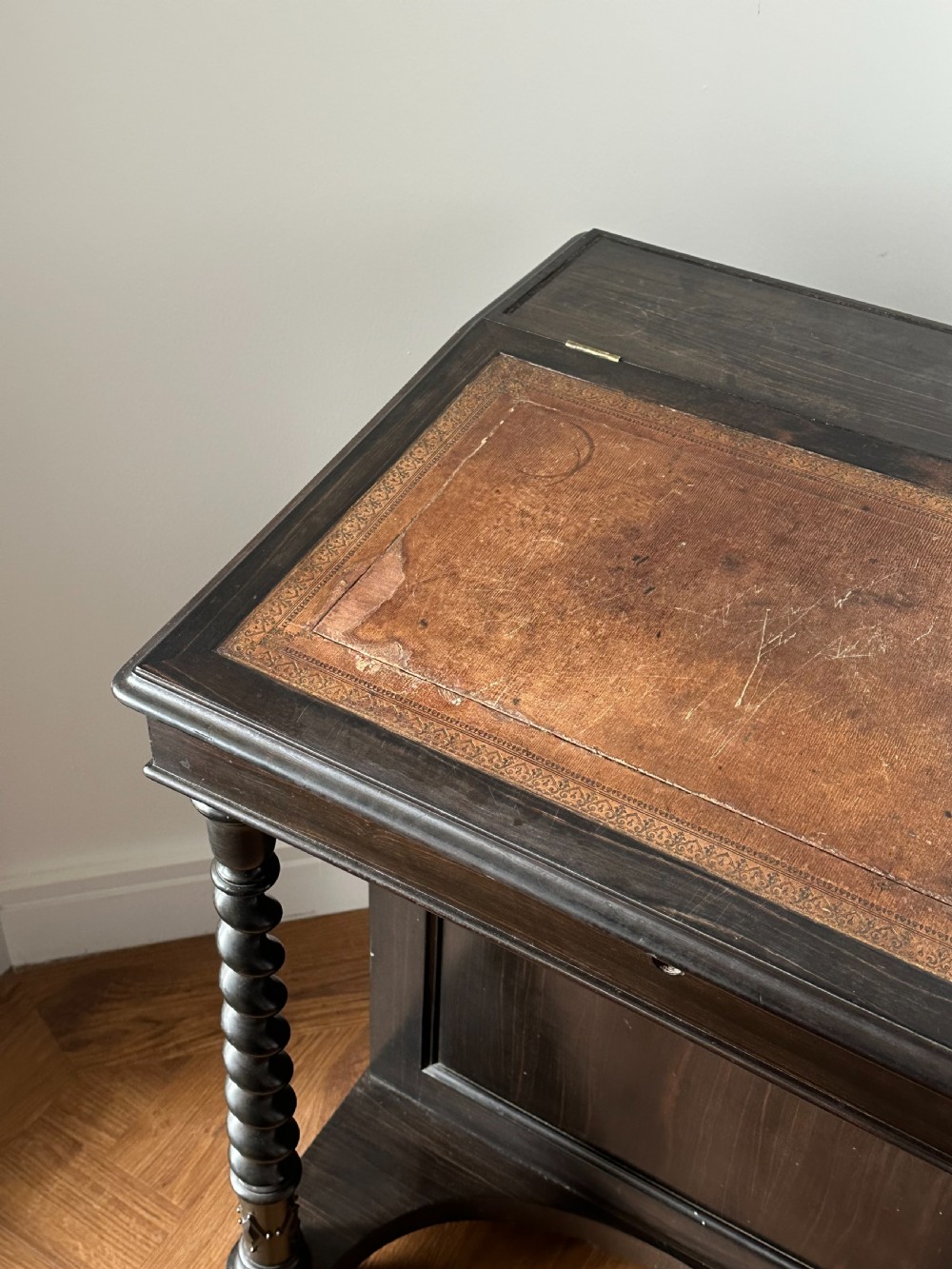 A fine English Regency ebony and satinwood-lined Davenport Desk View V