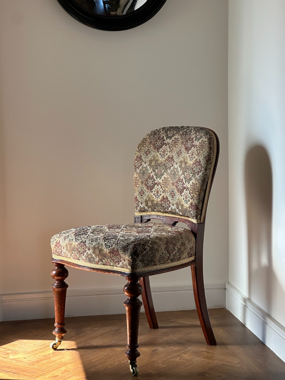 A 19th century Scottish mahogany-framed side chair by R. (Richard) Whytock & Co. of Edinburgh
